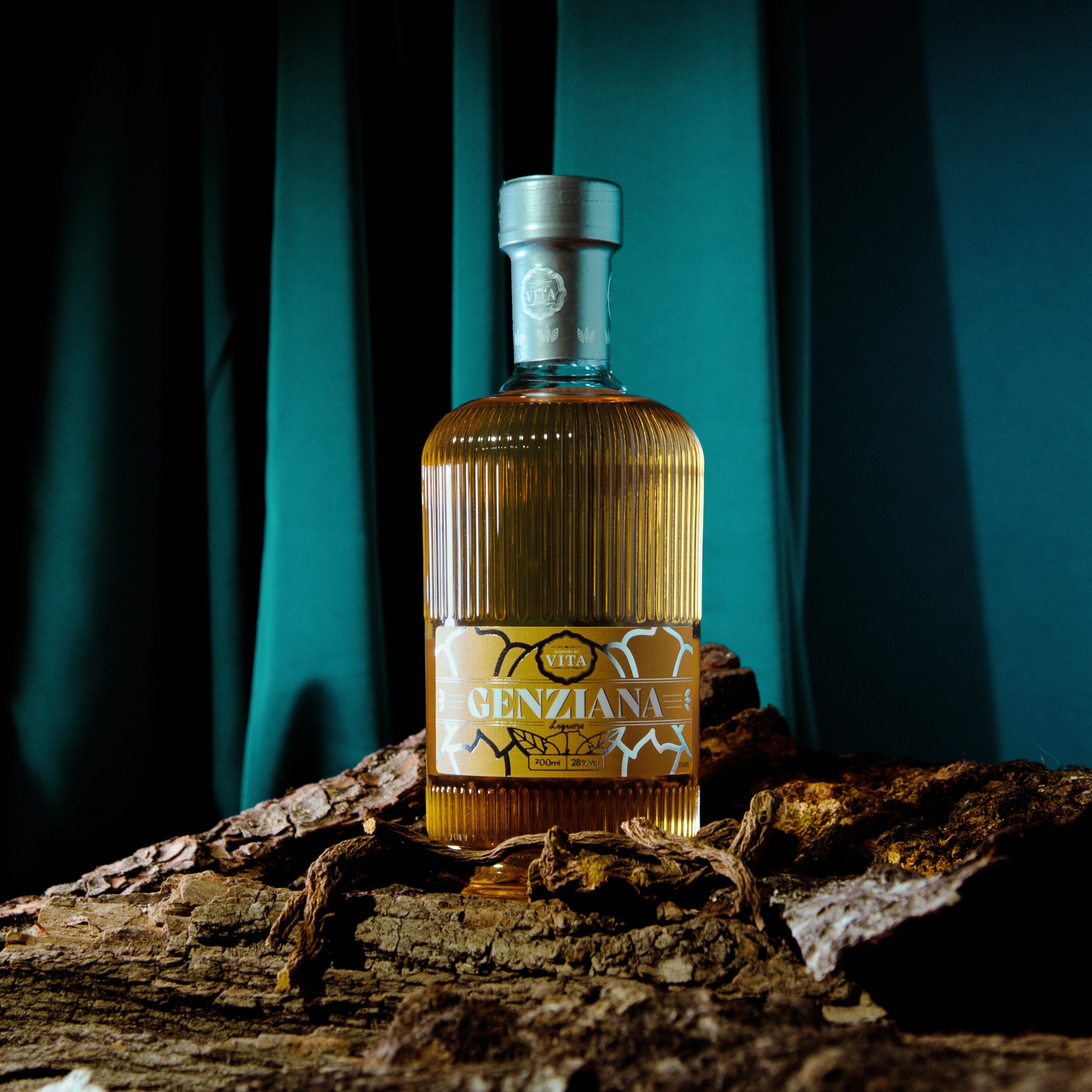 Bottiglia Liquore di Vita Genziana