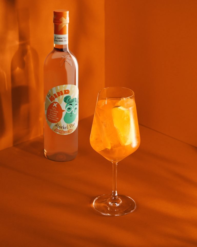 The Kind, Aperitivo Alcohol Free Nexus con bicchiere